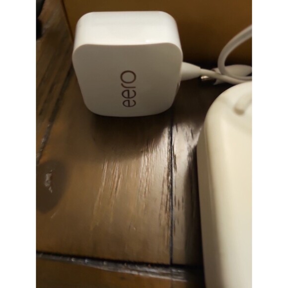 Eero A010001 1st Generation Mesh WiFi Router - Picture 4 of 6